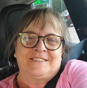 Meet your Posher, Debra